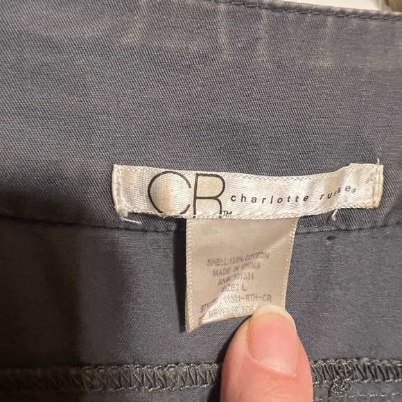 Charlotte Russe grey cropped jacket. Size large - Picture 7 of 7